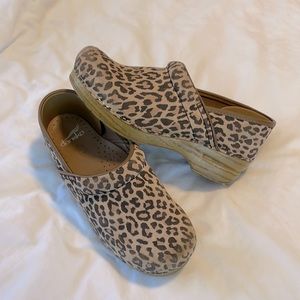 Dansko Professional Clog, Leopard Suede, Size 39 (8.5-9M)